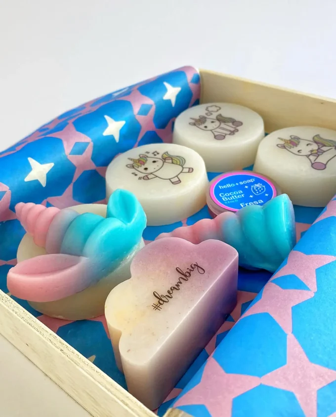 caja unicornio de hello soap