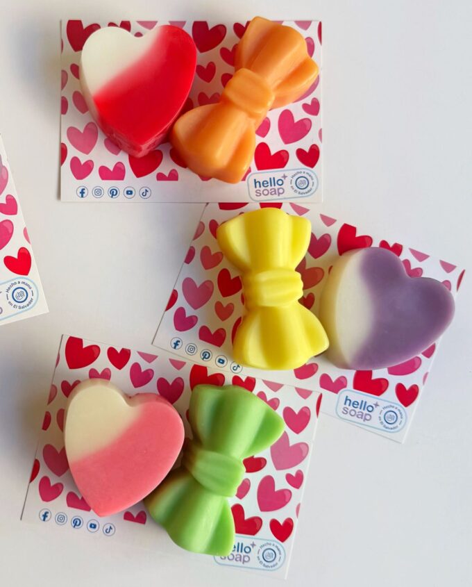 2 pack valentine's hello soap